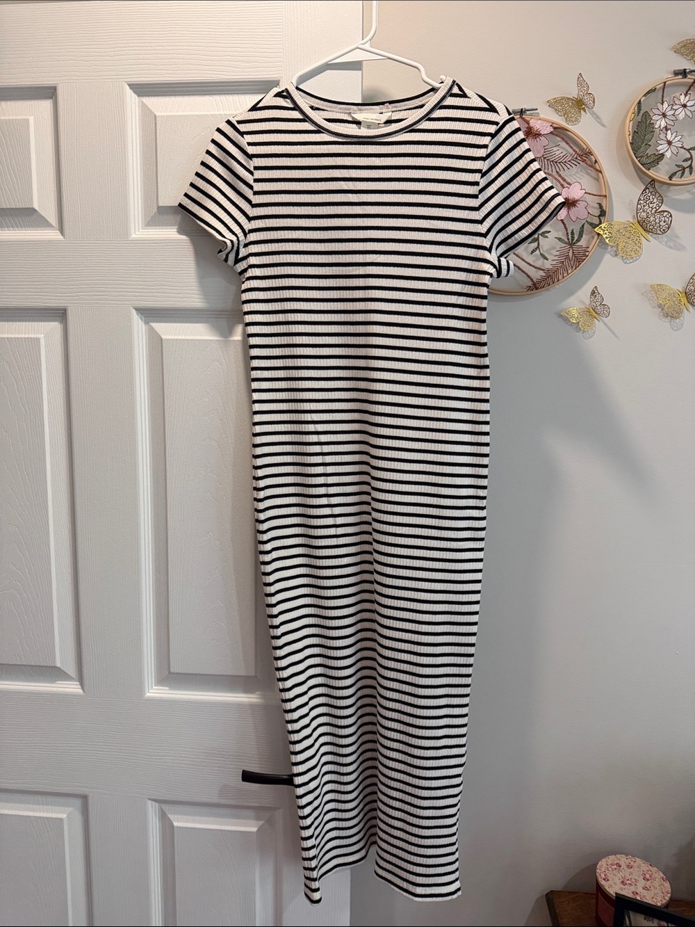 Maternity Striped Short-Sleeve Midi Dress - Black & White